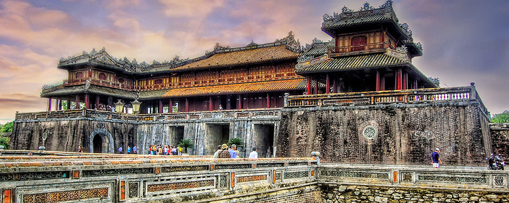Đôi điều suy nghĩ về vương triều Nguyễn